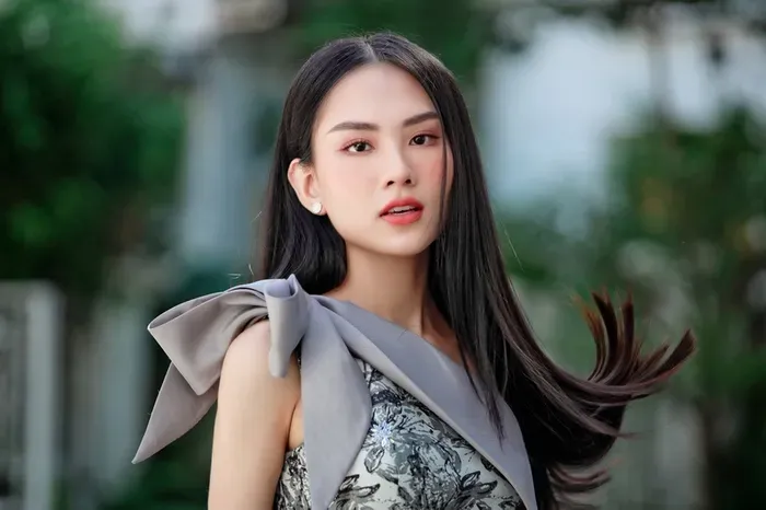 Vẻ đẹp đằm thắm của hoa hậu Huỳnh Nguyễn Mai Phương Vẻ đẹp đằm thắm của hoa hậu Huỳnh Nguyễn Mai Phương