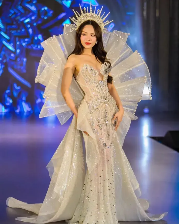 Chân dung hoa hậu Huỳnh Nguyễn Mai Phương Chân dung hoa hậu Huỳnh Nguyễn Mai Phương