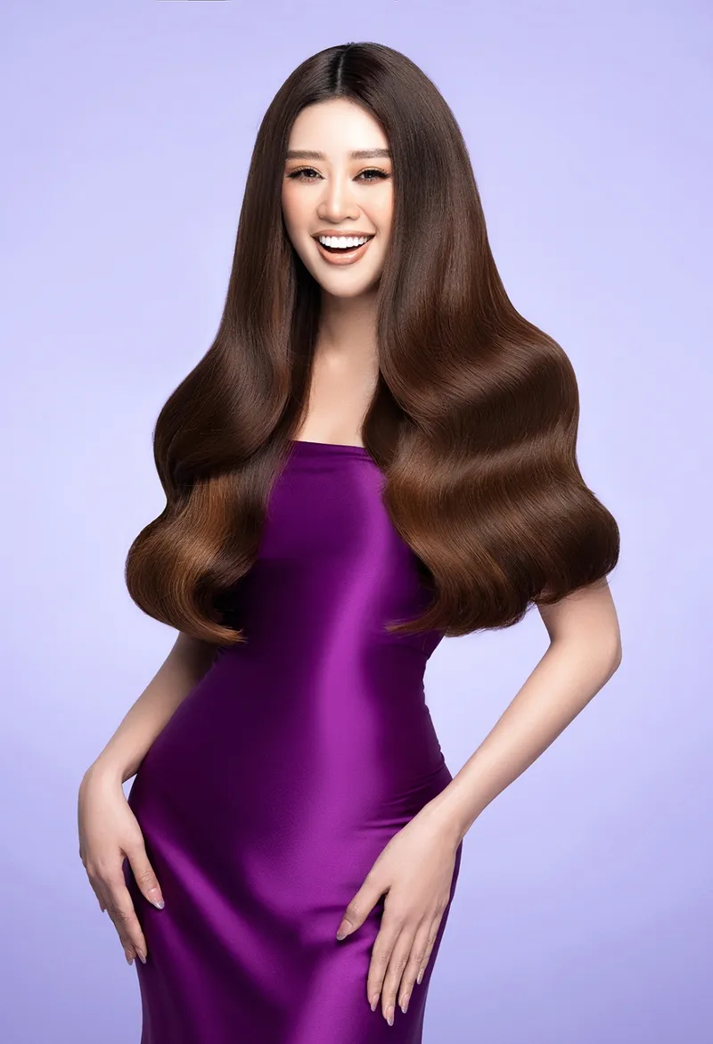 Khánh Vân trong trang phục truyền thống Việt đầy duyên dáng