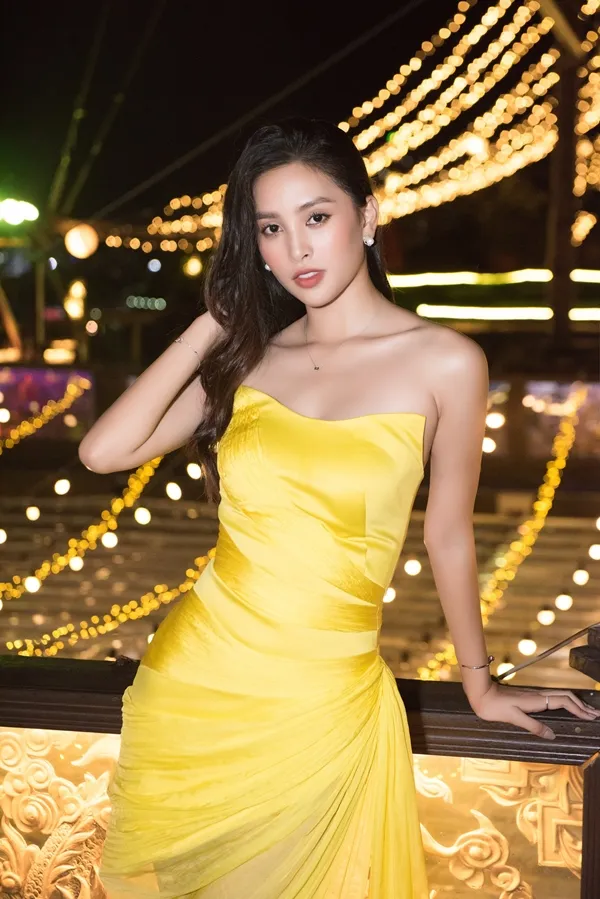 Vẻ đẹp tự nhiên của Tiểu Vy trong ảnh cận mặt. Vẻ đẹp tự nhiên của Tiểu Vy trong ảnh cận mặt.