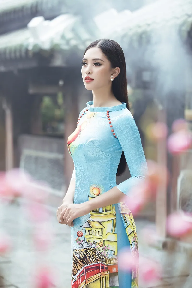 Tiểu Vy khoe nhan sắc nổi bật. Tiểu Vy khoe nhan sắc nổi bật.