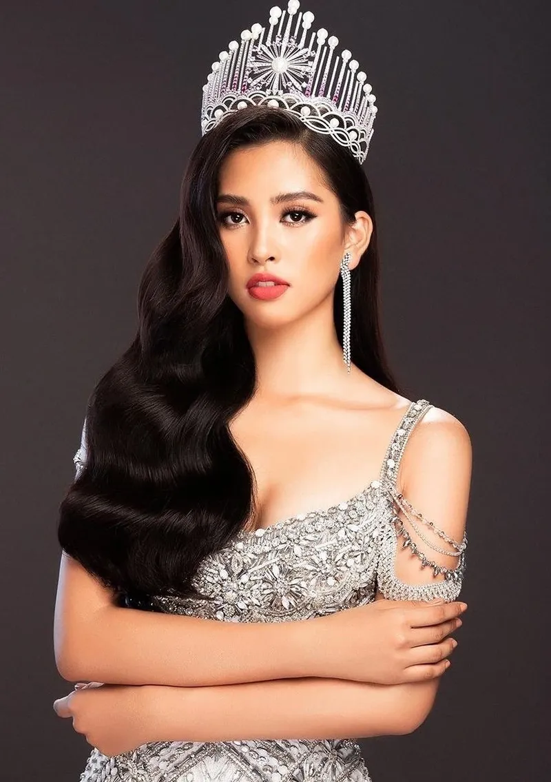 Nét đẹp mềm mại của hoa hậu Tiểu Vy. Nét đẹp mềm mại của hoa hậu Tiểu Vy.