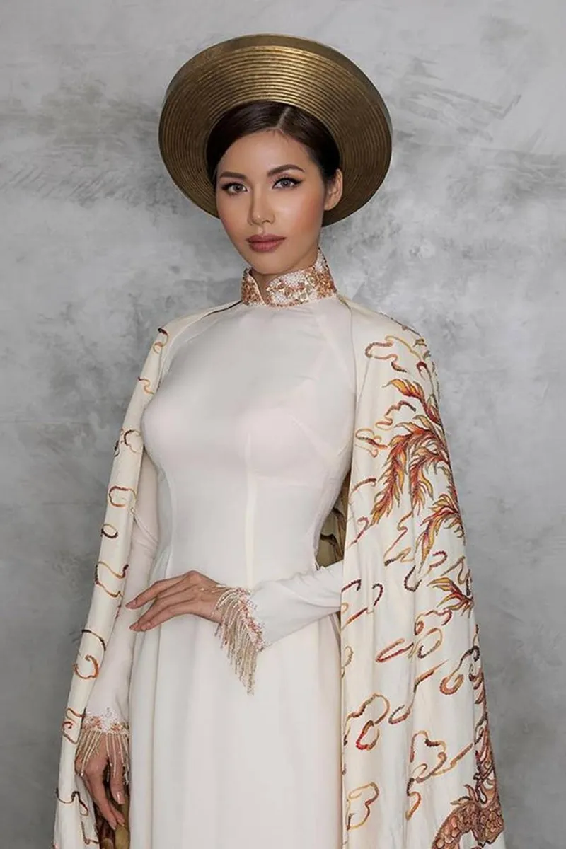Hình Minh Tú làm nổi bật vẻ đẹp rạng ngời và tự nhiên Hình Minh Tú làm nổi bật vẻ đẹp rạng ngời và tự nhiên