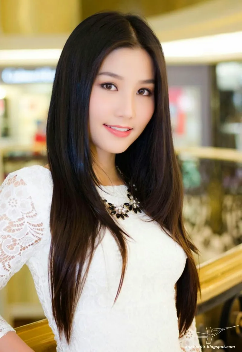 Diễm My 9x và nụ cười ấm áp Diễm My 9x và nụ cười ấm áp