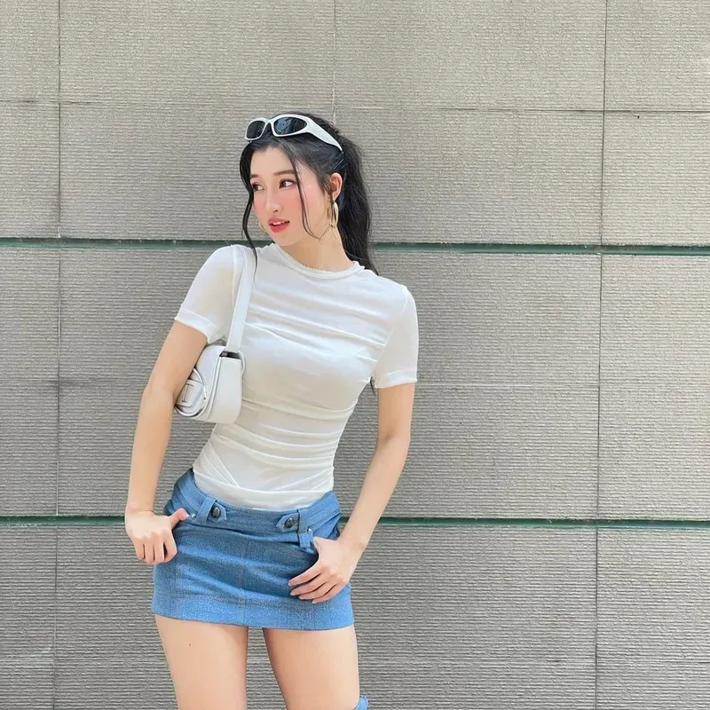 Á hậu Phương Nhi với đôi mắt lấp lánh Á hậu Phương Nhi với đôi mắt lấp lánh