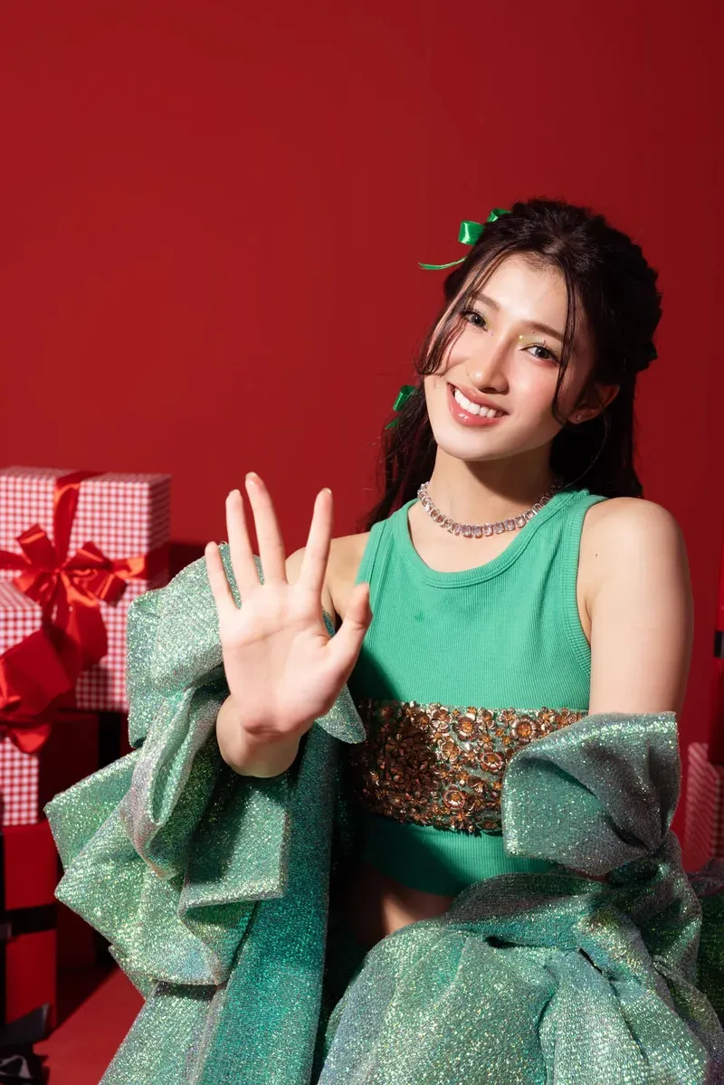 Gương mặt xinh đẹp của Á hậu Phương Nhi Gương mặt xinh đẹp của Á hậu Phương Nhi