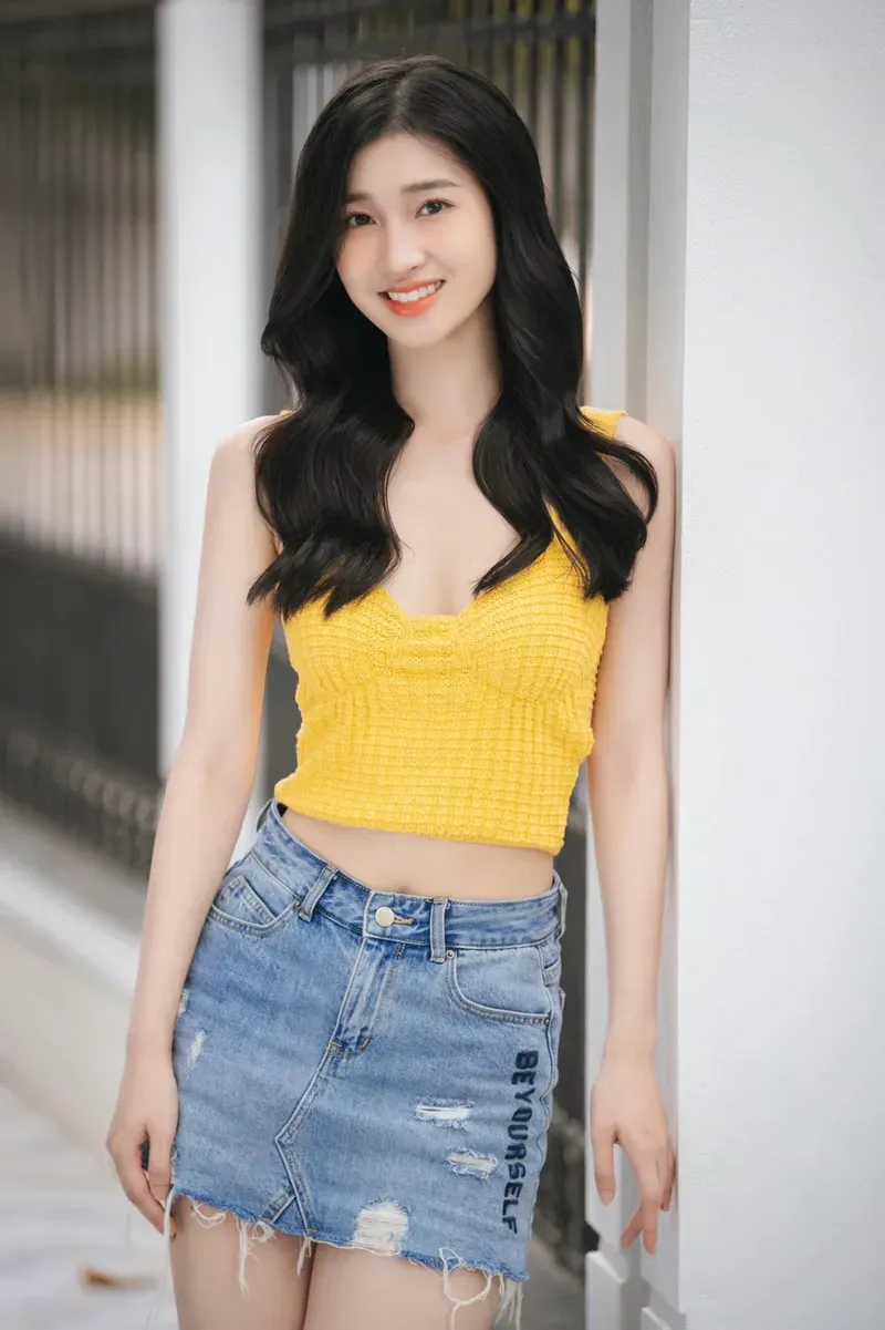 Á hậu Phương Nhi và nụ cười cuốn hút Á hậu Phương Nhi và nụ cười cuốn hút