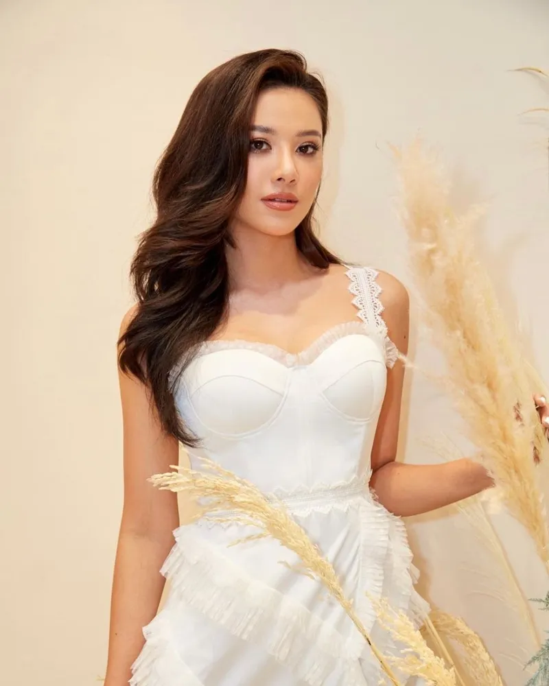 Bộ ảnh kim duyên khiến bạn không thể rời mắt Bộ ảnh kim duyên khiến bạn không thể rời mắt