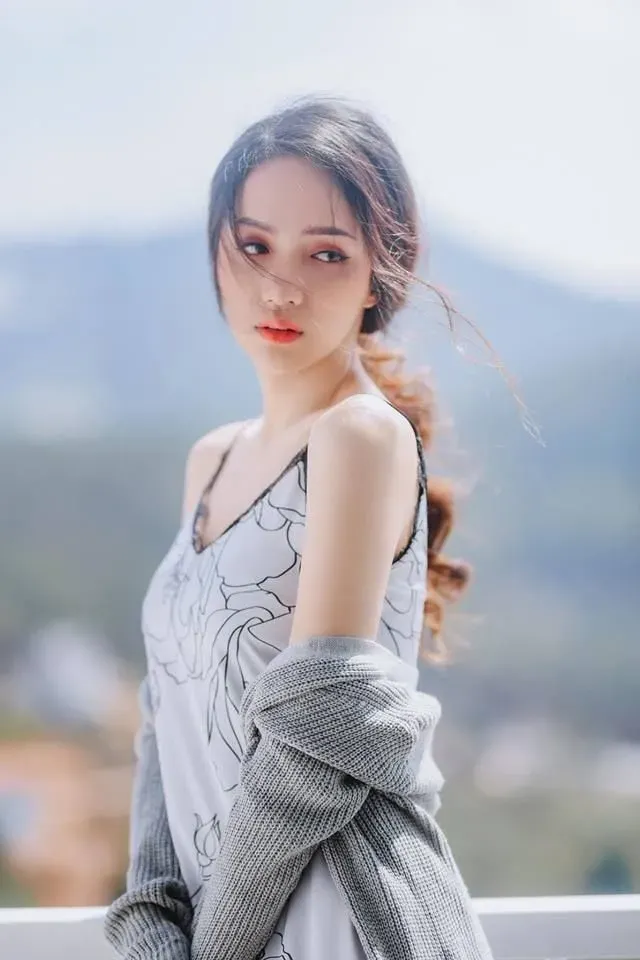 Nét đẹp nhẹ nhàng của hoa hậu Hương Giang Nét đẹp nhẹ nhàng của hoa hậu Hương Giang