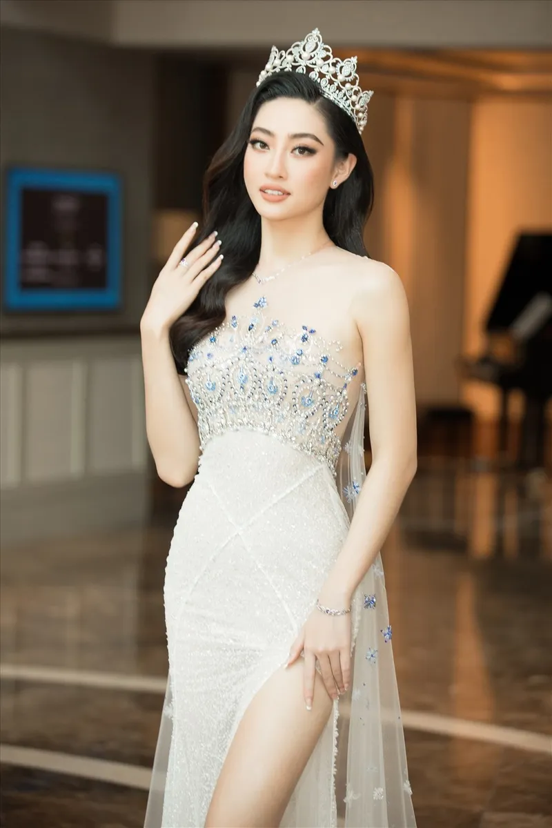 Hình đẹp Lương Thùy Linh toát lên vẻ đẹp tự nhiên Hình đẹp Lương Thùy Linh toát lên vẻ đẹp tự nhiên