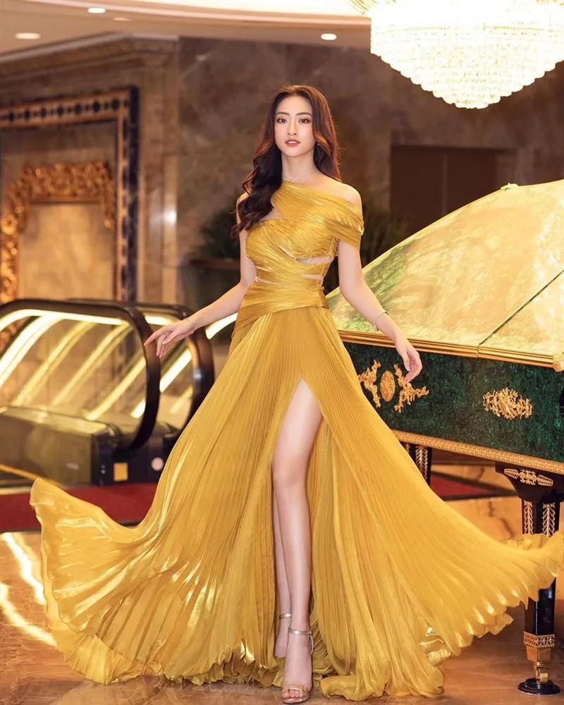 Sự tự tin của Lương Thùy Linh tỏa sáng qua từng khung hình Sự tự tin của Lương Thùy Linh tỏa sáng qua từng khung hình
