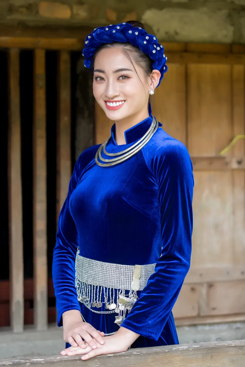 Hình ảnh Lương Thùy Linh đậm chất nghệ thuật và cảm xúc Hình ảnh Lương Thùy Linh đậm chất nghệ thuật và cảm xúc