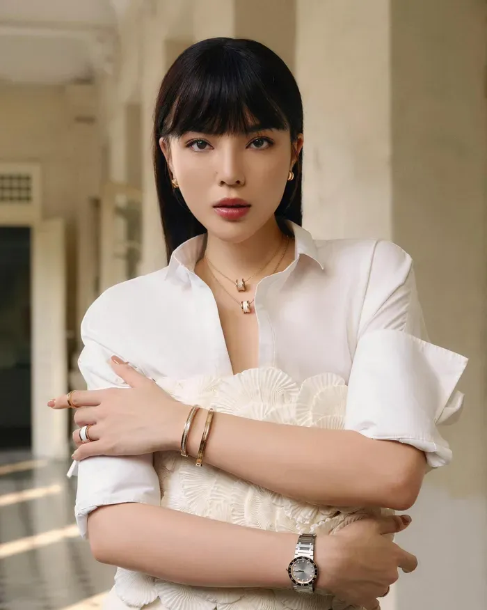 Nguyễn Cao Kỳ Duyên với nụ cười thân thiện Nguyễn Cao Kỳ Duyên với nụ cười thân thiện