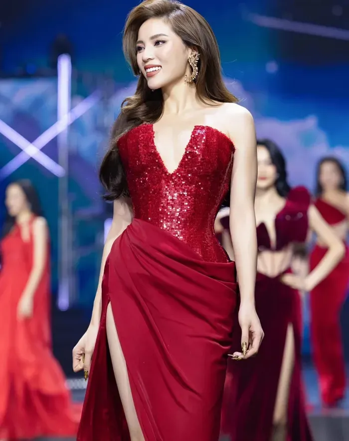 Vẻ đẹp tự nhiên của hoa hậu Nguyễn Cao Kỳ Duyên Vẻ đẹp tự nhiên của hoa hậu Nguyễn Cao Kỳ Duyên