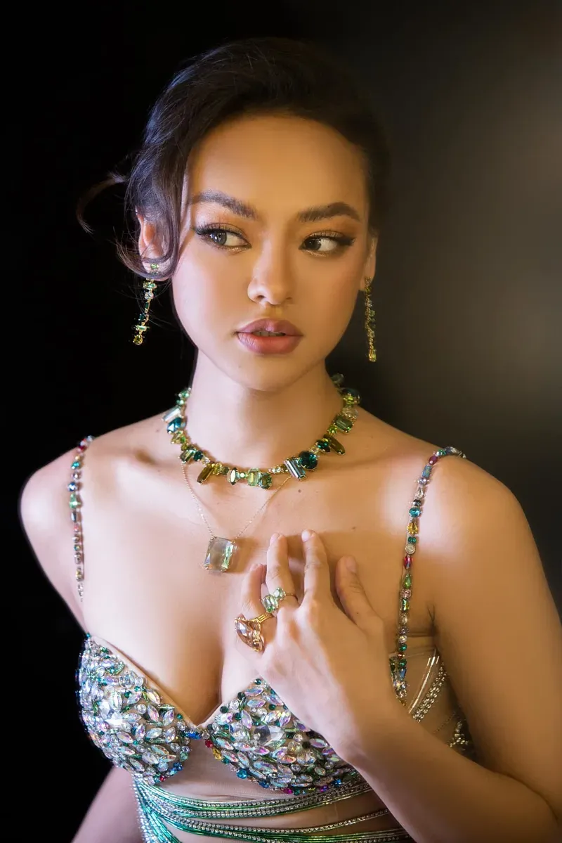 Á hậu Mai Ngô trong phong thái điềm đạm Á hậu Mai Ngô trong phong thái điềm đạm