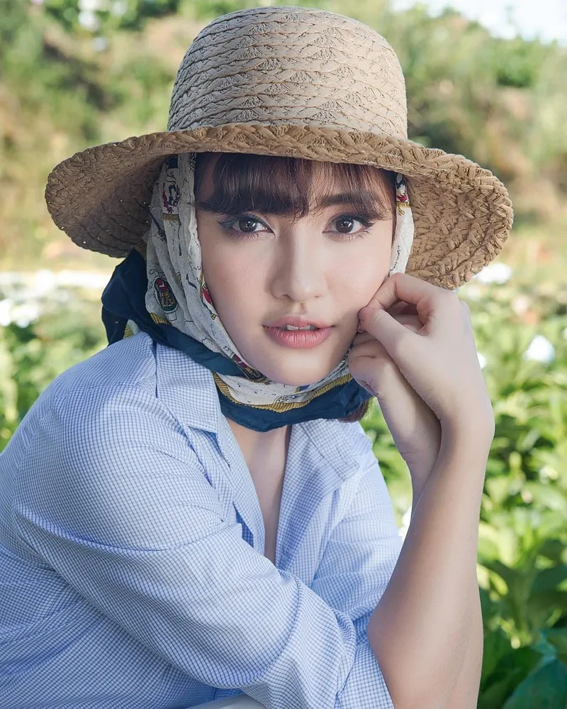 Khoảnh khắc biểu diễn sống động của Bích Phương Khoảnh khắc biểu diễn sống động của Bích Phương