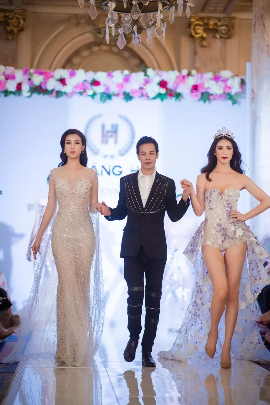 Hoa hậu Đỗ Mỹ Linh trong ánh nắng tự nhiên Hoa hậu Đỗ Mỹ Linh trong ánh nắng tự nhiên