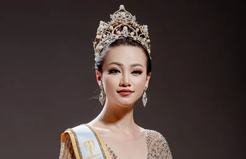 Hình đẹp của Phương Khánh trong ánh sáng lung linh