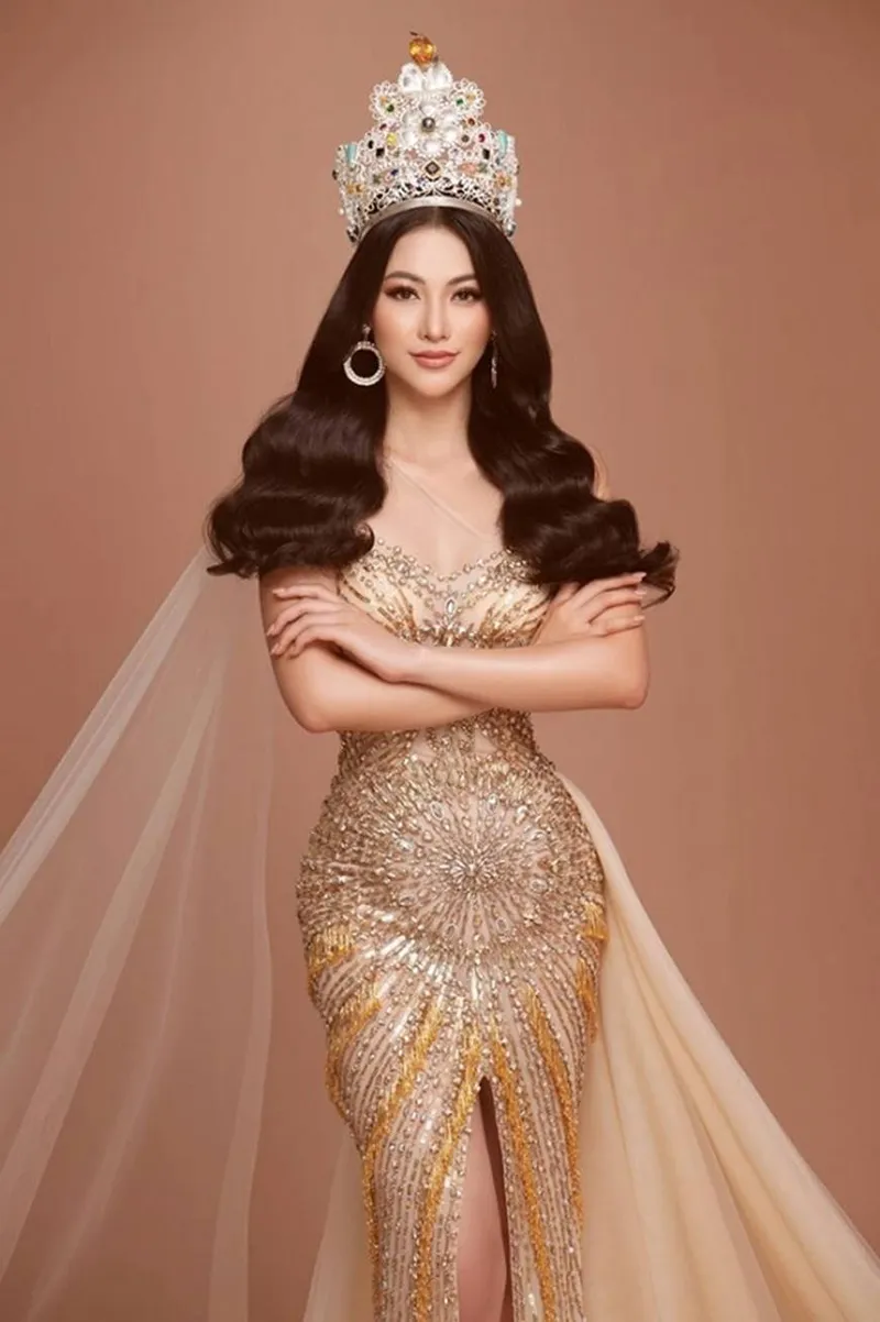 Vẻ đẹp tự nhiên của Phương Khánh qua từng góc chụp