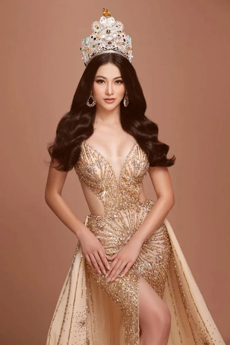 Hình Phương Khánh đẹp nổi bật với phong cách riêng