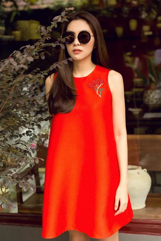 Tăng Thanh Hà trong ánh sáng tự nhiên dịu mát Tăng Thanh Hà trong ánh sáng tự nhiên dịu mát