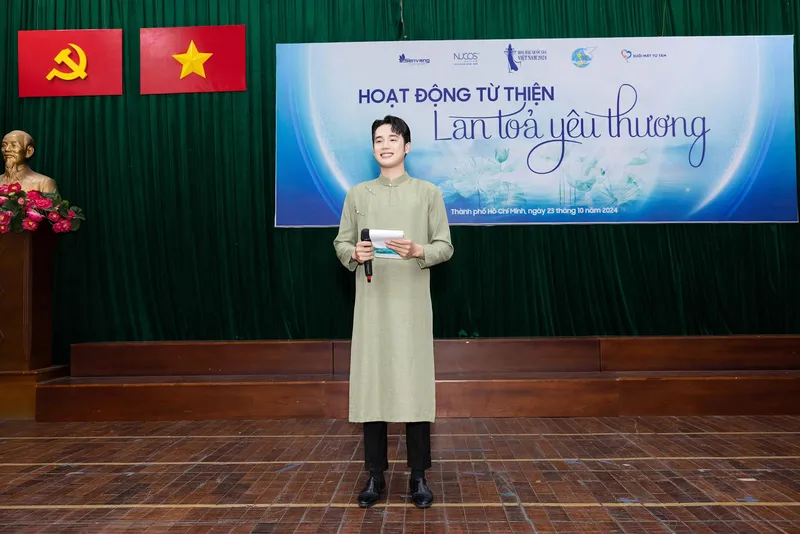 Vẻ đẹp khỏe khoắn và phong độ của Á Vương Võ Minh Toại Vẻ đẹp khỏe khoắn và phong độ của Á Vương Võ Minh Toại