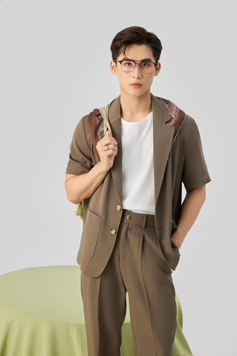 Á quân Kang Chul được đánh giá cao bởi các chuyên gia thời trang Á quân Kang Chul được đánh giá cao bởi các chuyên gia thời trang