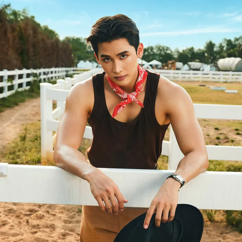 Á quân Kang Chul được săn đón trong nhiều dự án thời trang Á quân Kang Chul được săn đón trong nhiều dự án thời trang