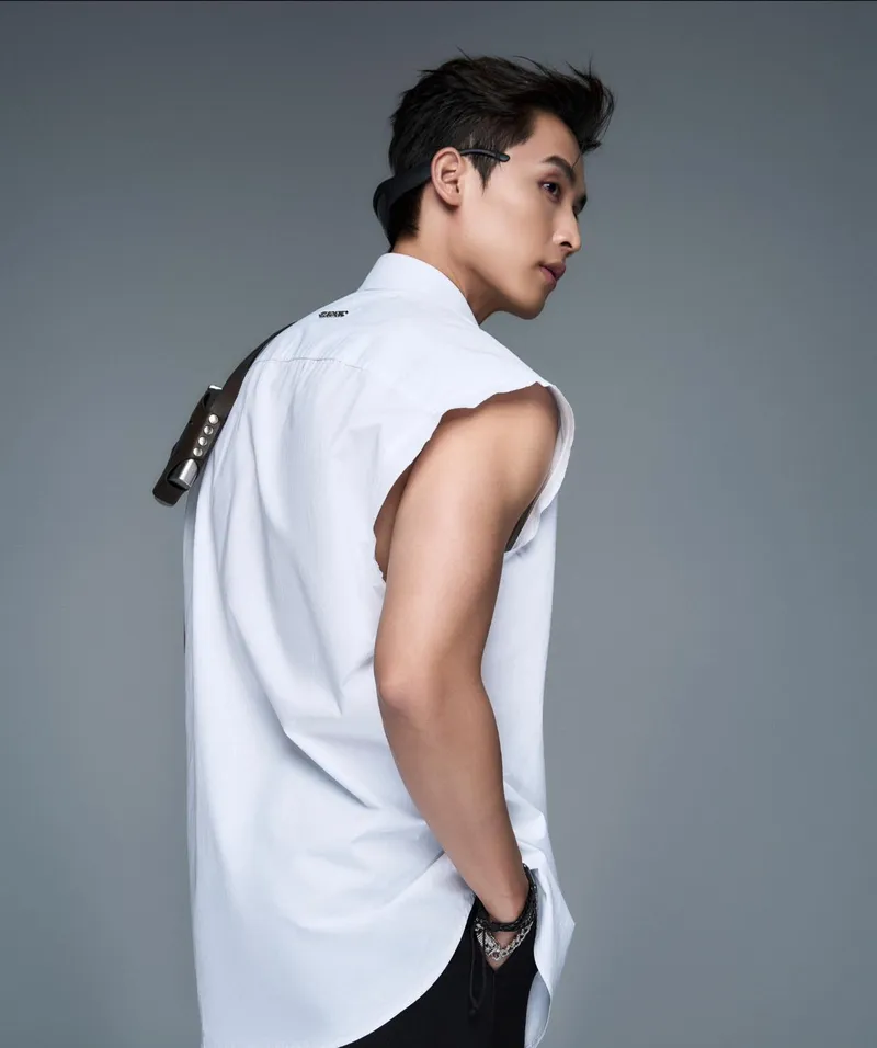 Bộ sưu tập ảnh của người mẫu Kang Chul đang gây sốt Bộ sưu tập ảnh của người mẫu Kang Chul đang gây sốt