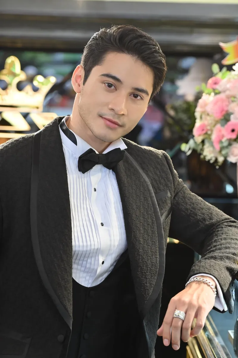 Nam Vương Phạm Tuấn Ngọc gương mặt sáng giá trong ngành thời trang Nam Vương Phạm Tuấn Ngọc gương mặt sáng giá trong ngành thời trang
