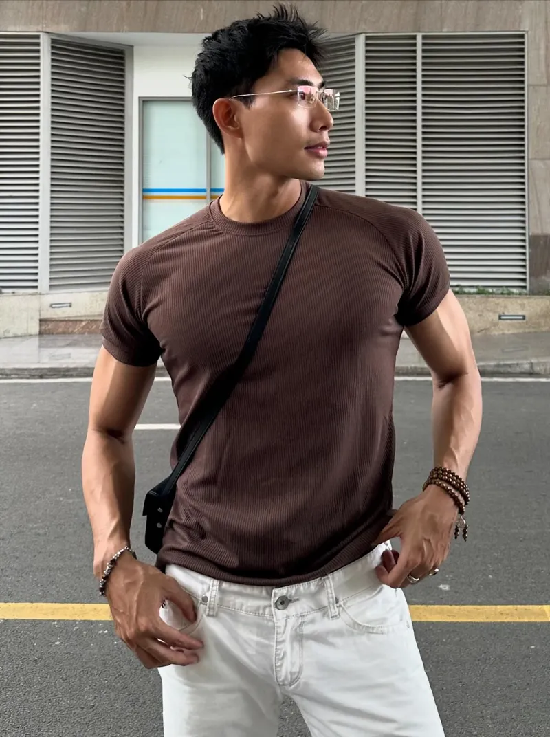 Hữu Long Á vương và người mẫu quốc tế được yêu thích Hữu Long Á vương và người mẫu quốc tế được yêu thích