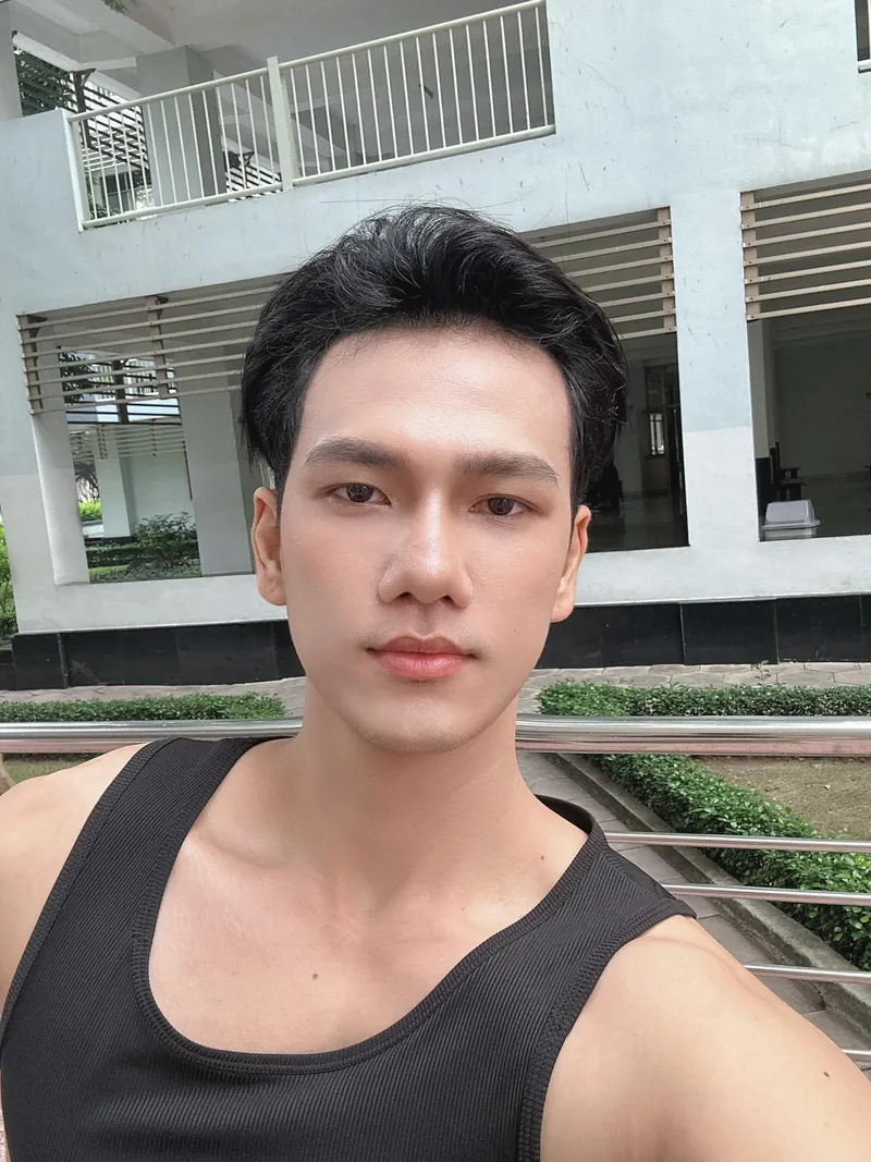 Sự tự tin và năng động từ người mẫu Trần Phước Nguyên Sự tự tin và năng động từ người mẫu Trần Phước Nguyên