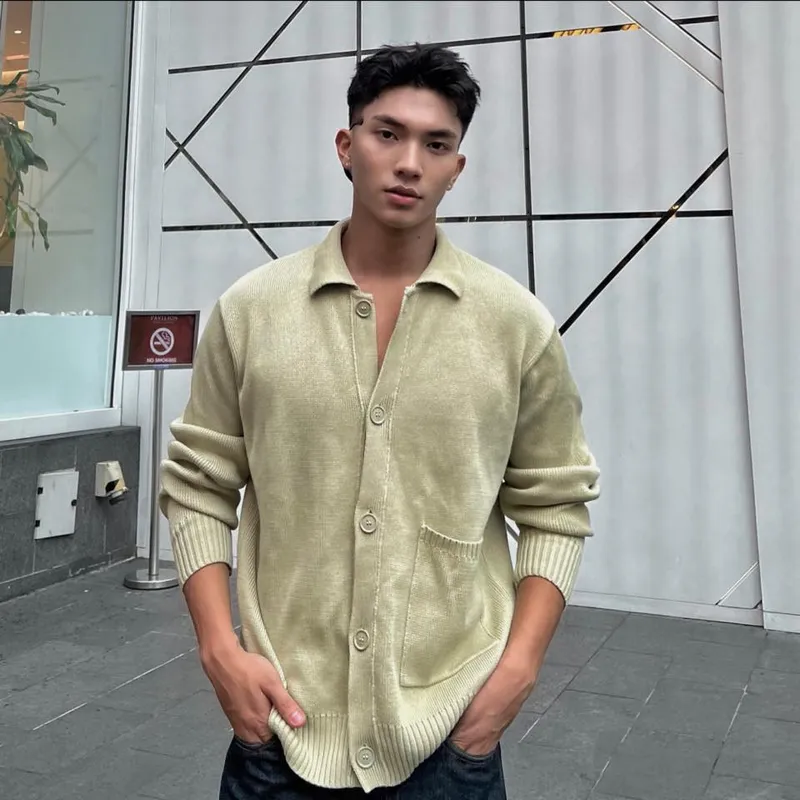 Người mẫu Hoàng Minh Hưng nổi bật trong bộ sưu tập mới nhất Người mẫu Hoàng Minh Hưng nổi bật trong bộ sưu tập mới nhất
