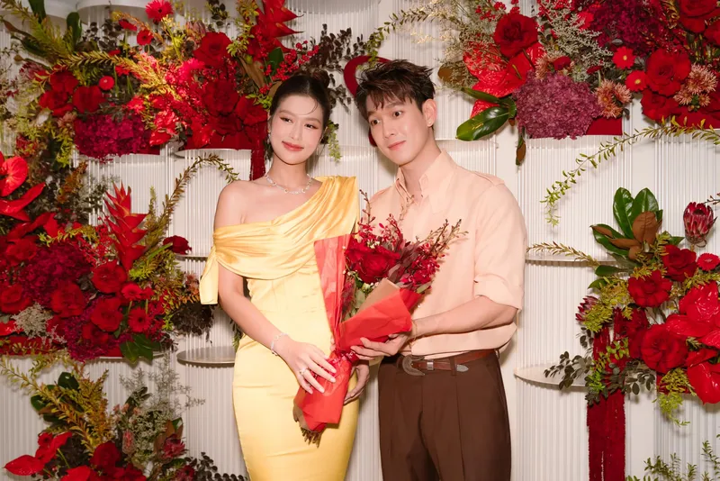 Hình ảnh ca sĩ diễn viên Song Luân trong bộ trang phục truyền thống