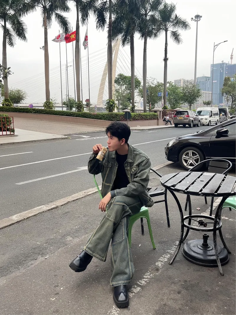 Người mẫu Nguyễn Minh Kha nổi bật trong mọi góc ảnh Người mẫu Nguyễn Minh Kha nổi bật trong mọi góc ảnh