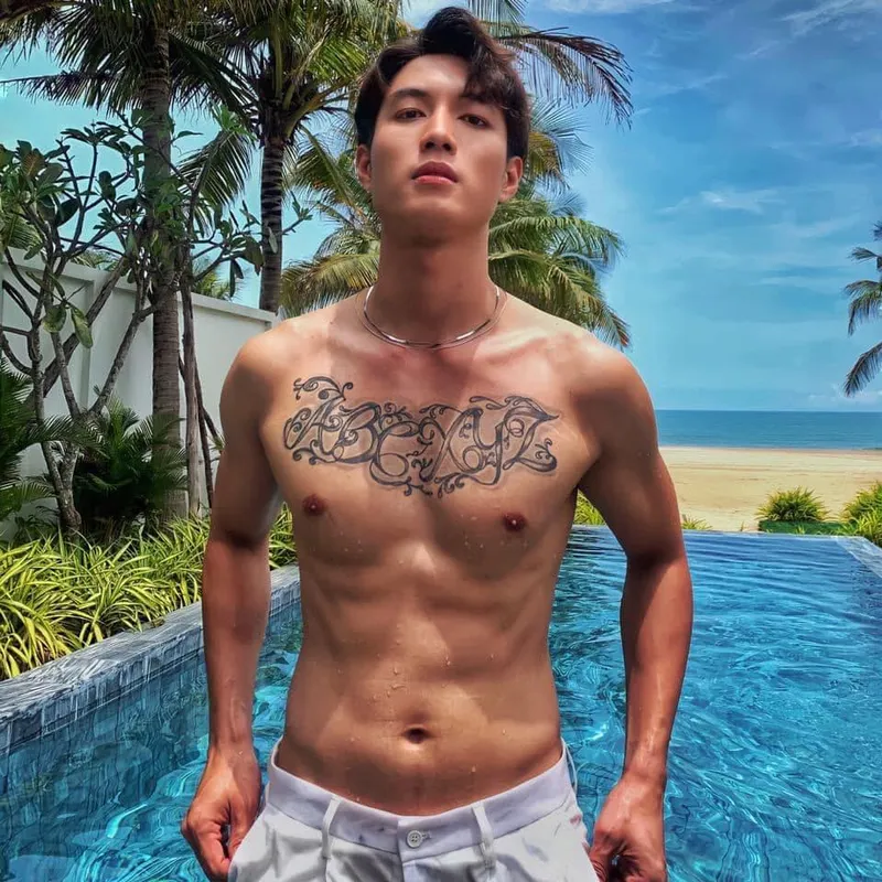 Người mẫu Khoai Vũ nổi bật với phong cách cuốn hút Người mẫu Khoai Vũ nổi bật với phong cách cuốn hút