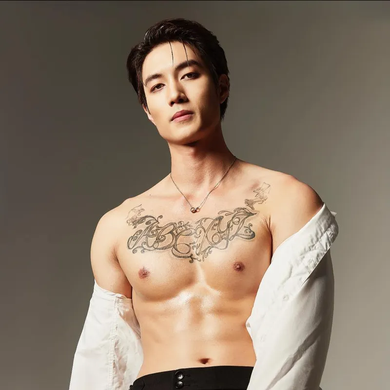 Người mẫu Khoai Vũ luôn biết cách tỏa sáng qua từng shoot hình Người mẫu Khoai Vũ luôn biết cách tỏa sáng qua từng shoot hình