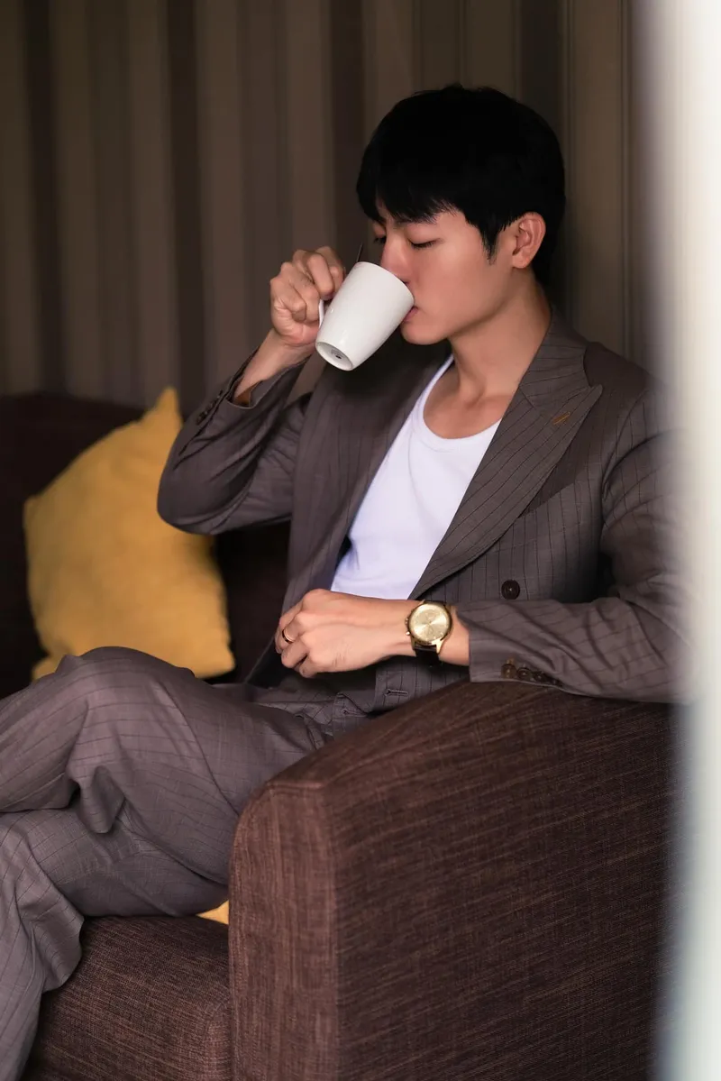 Người mẫu Lưu Cao Phát tạo dấu ấn với thần thái tự nhiên Người mẫu Lưu Cao Phát tạo dấu ấn với thần thái tự nhiên