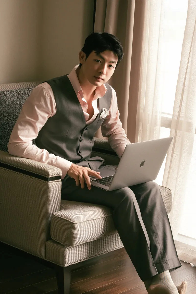 Người mẫu Lưu Cao Phát với phong thái chuyên nghiệp và tự tin Người mẫu Lưu Cao Phát với phong thái chuyên nghiệp và tự tin