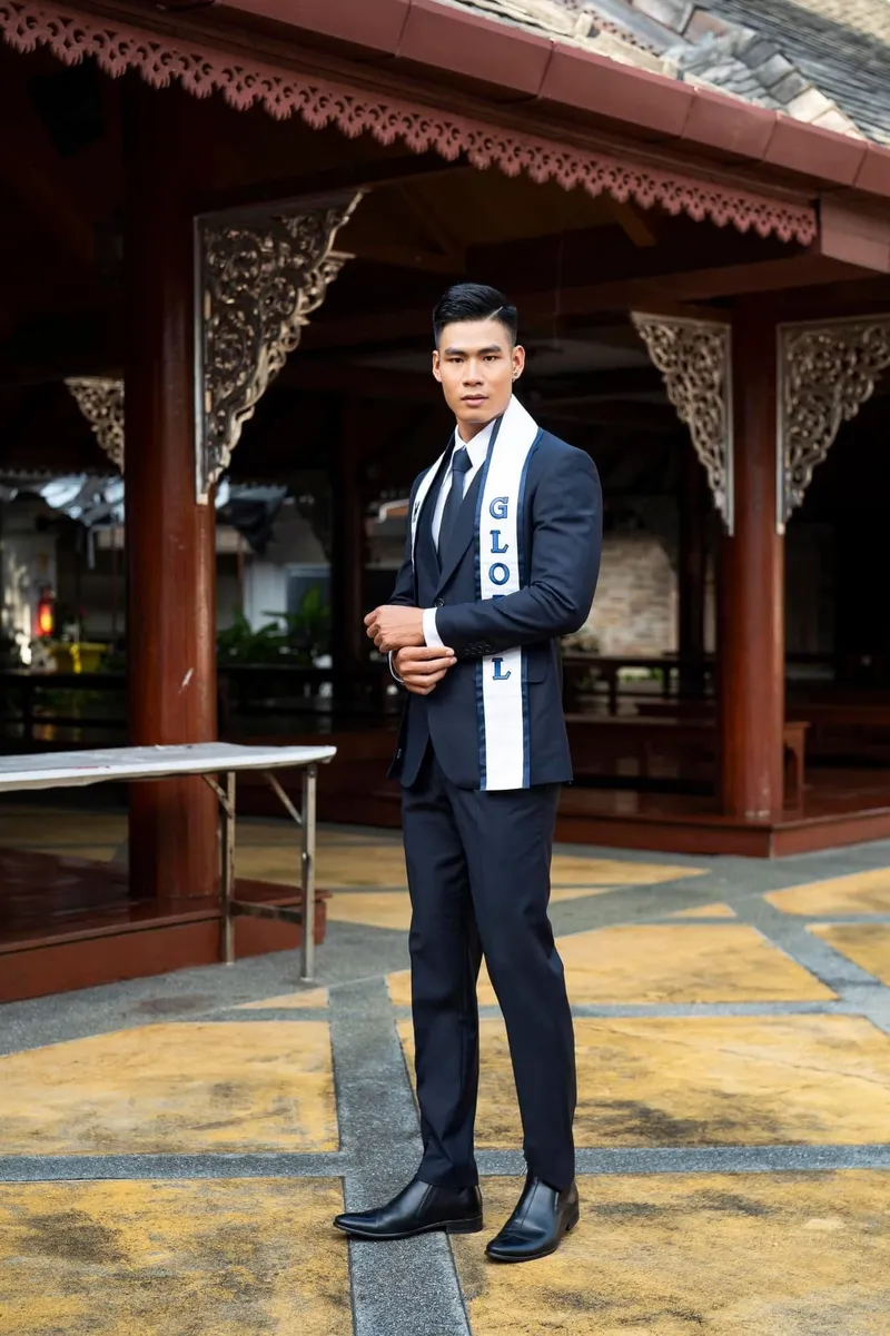 Hình ảnh nổi bật của Nam Vương Danh Chiếu Linh chinh phục trái tim Hình ảnh nổi bật của Nam Vương Danh Chiếu Linh chinh phục trái tim