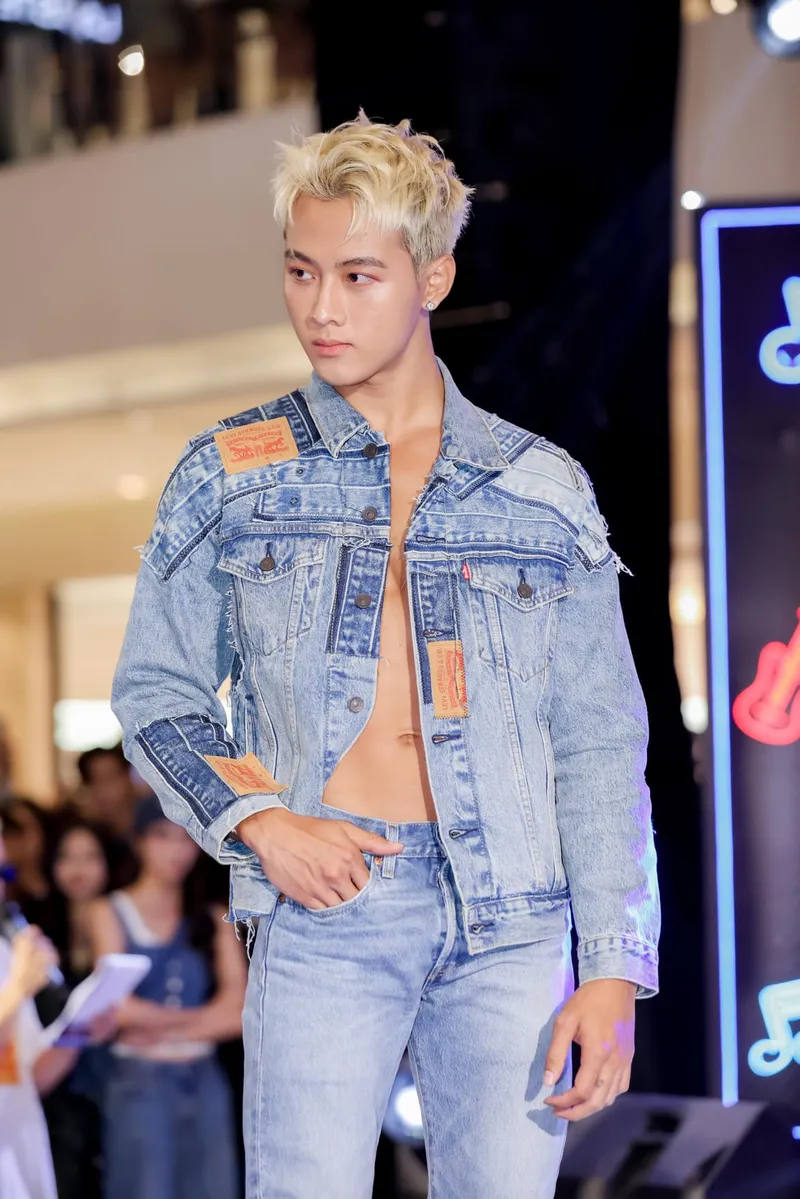 Người mẫu Hóa Trần làm nên xu hướng mới Người mẫu Hóa Trần làm nên xu hướng mới