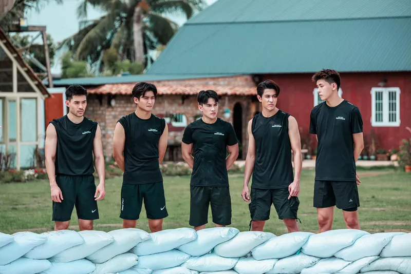 Người mẫu Trần Lê Vĩnh Đam tỏa sáng trong từng chi tiết Người mẫu Trần Lê Vĩnh Đam tỏa sáng trong từng chi tiết