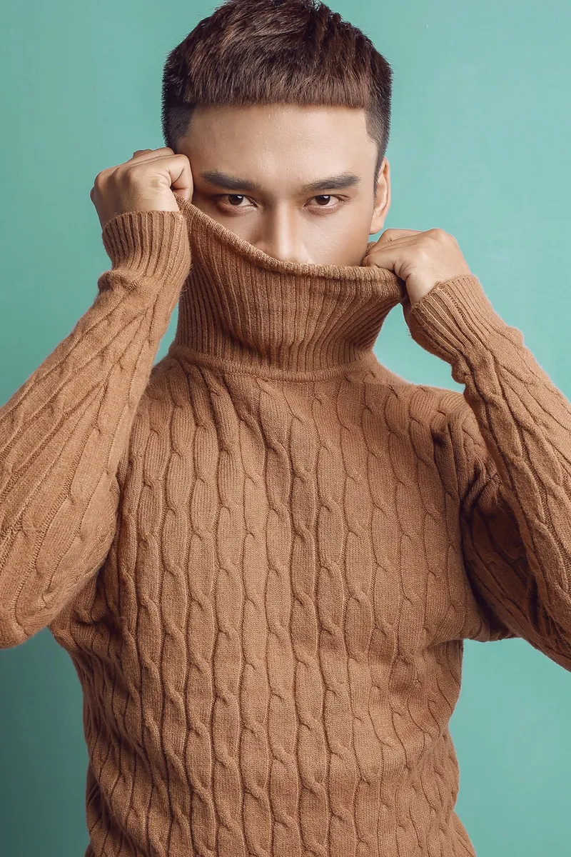 Hình ảnh mới nhất của Á Vương Minh Khắc gây bão mạng xã hội Hình ảnh mới nhất của Á Vương Minh Khắc gây bão mạng xã hội