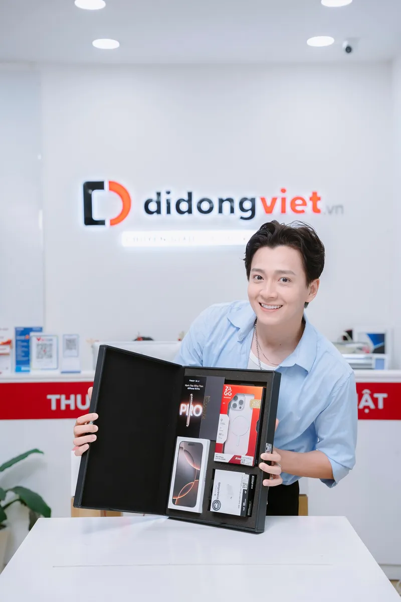 Ca sĩ diễn viên MC Ngô Kiến Huy đầy năng lượng trong buổi ghi hình Ca sĩ diễn viên MC Ngô Kiến Huy đầy năng lượng trong buổi ghi hình
