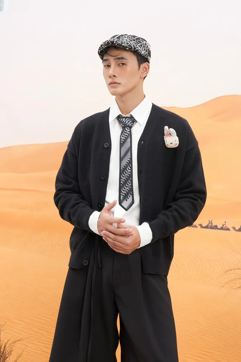Người mẫu Nhâm Phương Nam ghi điểm với phong cách lịch lãm Người mẫu Nhâm Phương Nam ghi điểm với phong cách lịch lãm