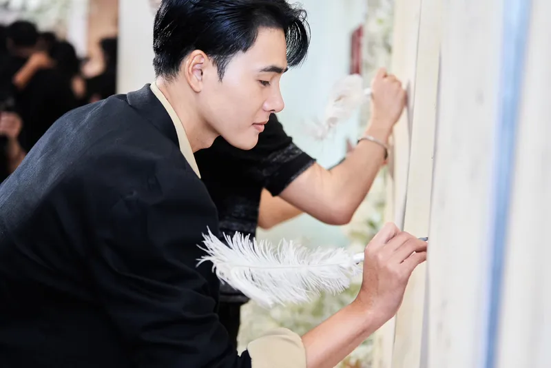 Người mẫu Nhâm Phương Nam đầy phong cách với trang phục đường phố Người mẫu Nhâm Phương Nam đầy phong cách với trang phục đường phố