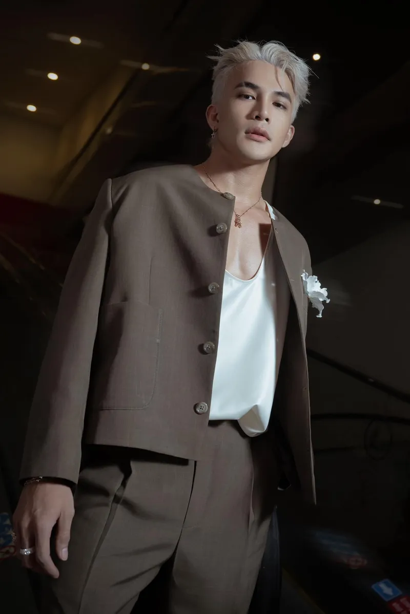 Phong cách lịch lãm của người mẫu Nguyễn An Duy trong mỗi khung hình Phong cách lịch lãm của người mẫu Nguyễn An Duy trong mỗi khung hình