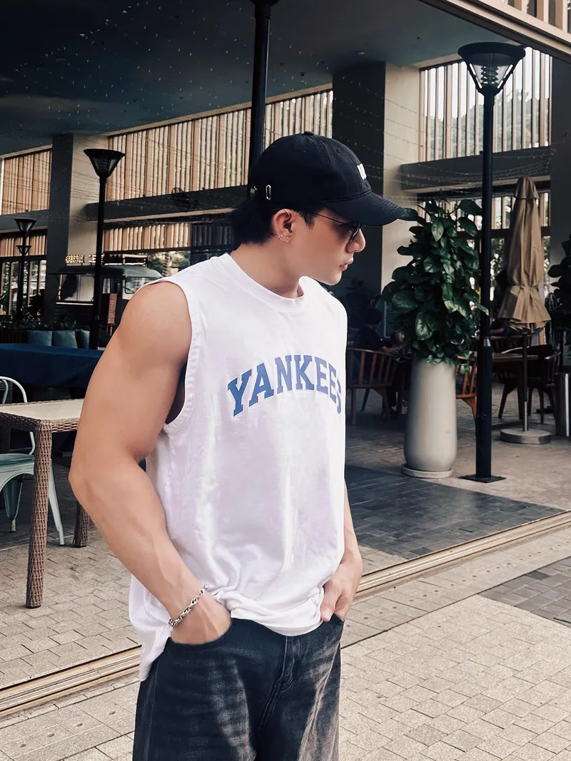 Nguyễn An Duy người mẫu mang phong cách hiện đại và lịch lãm Nguyễn An Duy người mẫu mang phong cách hiện đại và lịch lãm