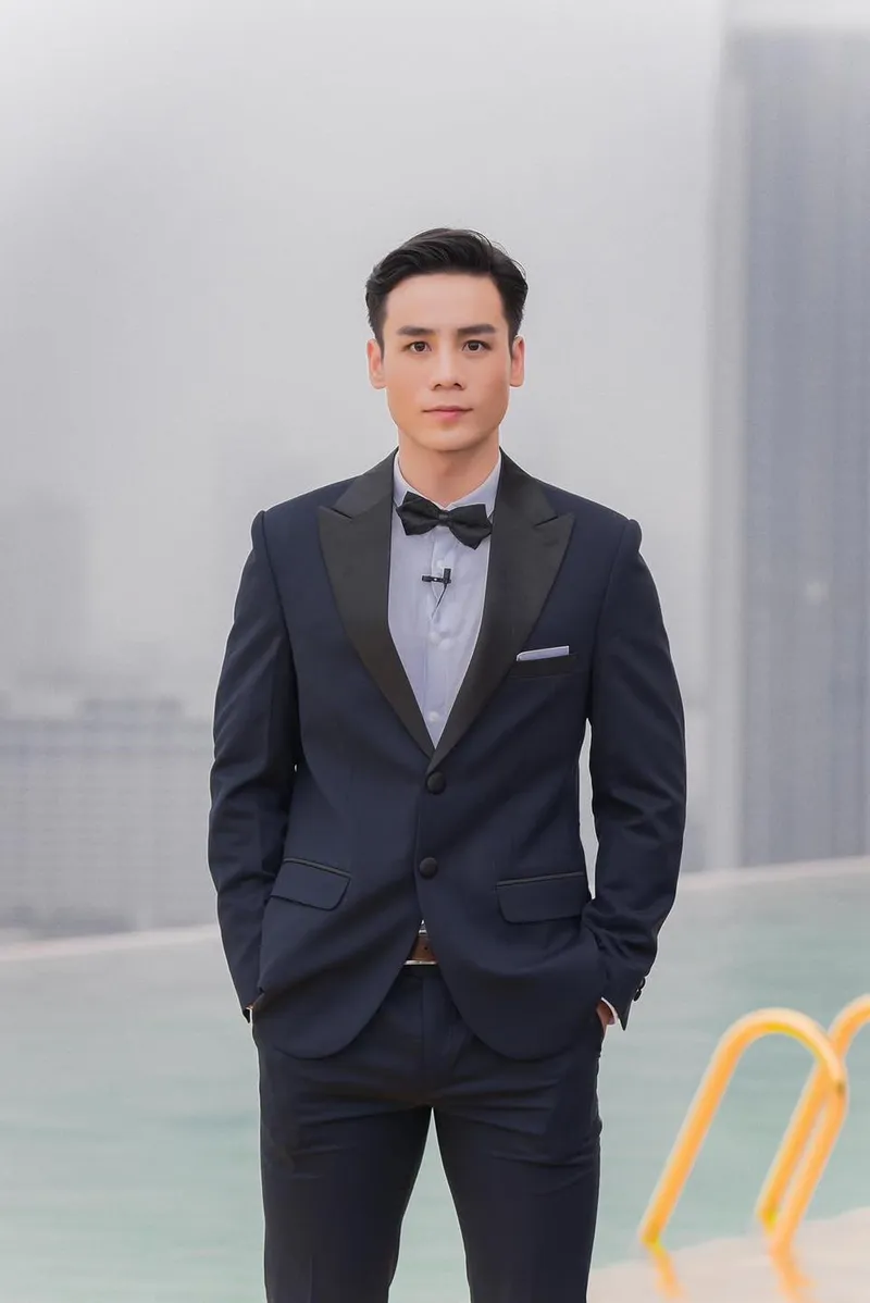Nam vương Cao Xuân Tài chinh phục mọi ánh nhìn Nam vương Cao Xuân Tài chinh phục mọi ánh nhìn