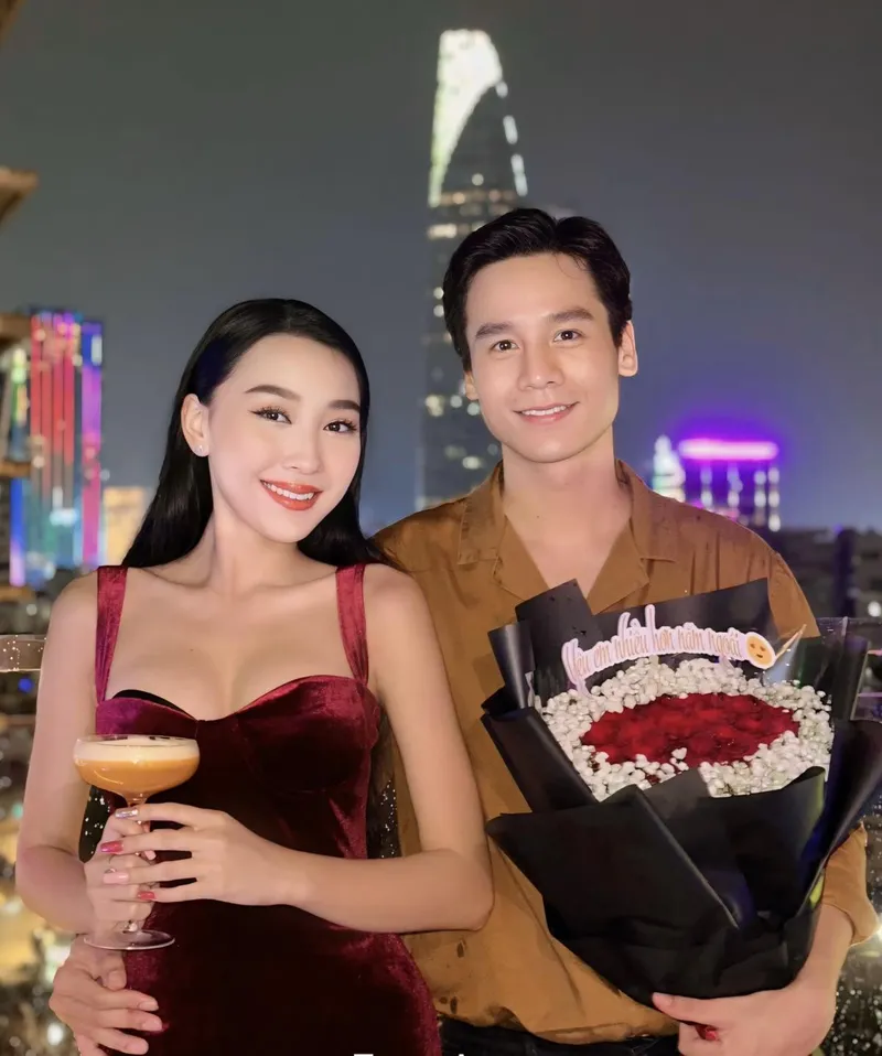 Nam vương Cao Xuân Tài tỏa sáng cùng thời trang nam tính Nam vương Cao Xuân Tài tỏa sáng cùng thời trang nam tính